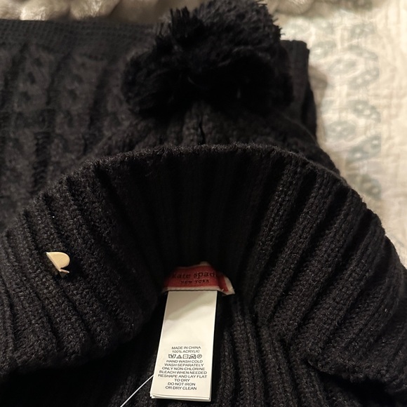 NWT Kate Spade Black Knit Accessory - Picture 3 of 3